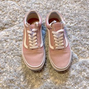 Women’s vans sneakers (size 6)